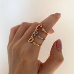 Custom initial ring in 925 sterling silver – accented with delicate stones