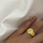 Custom engraved 925 silver signet ring – personalized jewelry for him or her