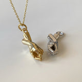 925 Silver | Holding Hands Necklace