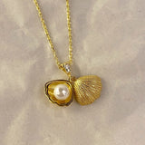 925 Silver | Pearl Seashell Necklace with Stones